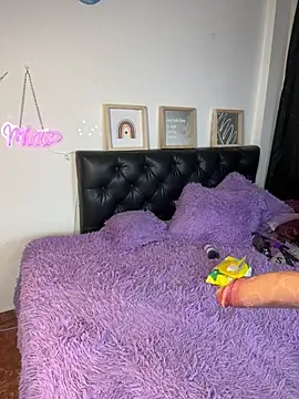mia_valentine__'s Webcam Show
