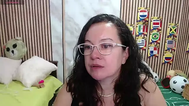 Sonialorens_ – Live XXX-chat