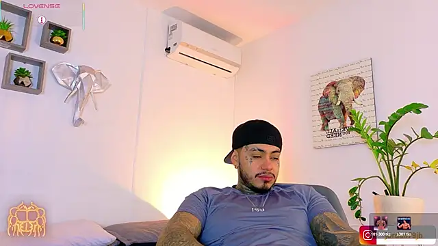 צ'אט XXX בשידור חי של JordanSmiith_