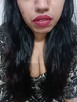 Haniya-143 Show in webcam