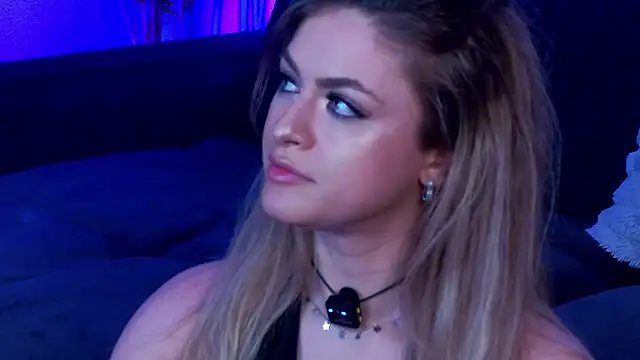 AnneMaryie Chat XXX in diretta