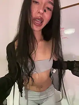 NickiCute_ Chat XXX in diretta