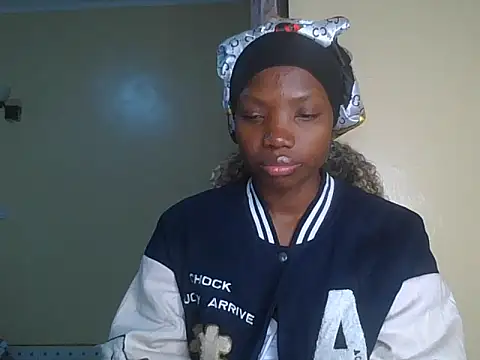 Chat +18 de Mariana_150 ao vivo
