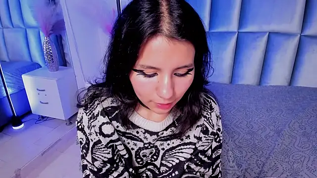 دردشة HollyPeach الجنسية المباشرة