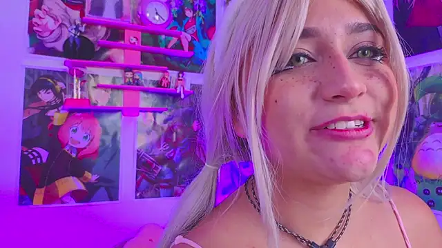 kitty_niki Chat XXX in diretta