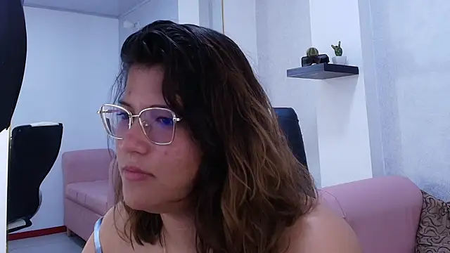 Lucero_Angels Chat XXX in diretta