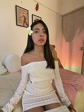 Chat XXX en directo de ZaraLuuv