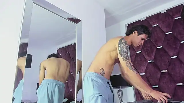 TonyBenedetti Show Webcam