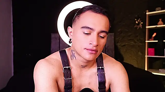 Chat +18 de LiamDeep ao vivo