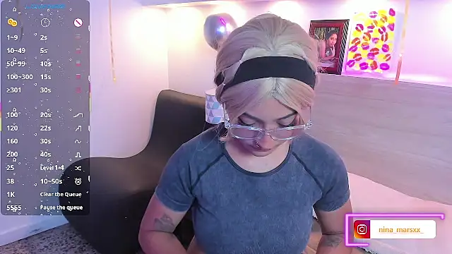 Nina-Mars Chat XXX live