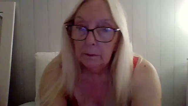 Chanel-56's Live XXX Chat