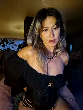 CelynaRoss live XXX chat