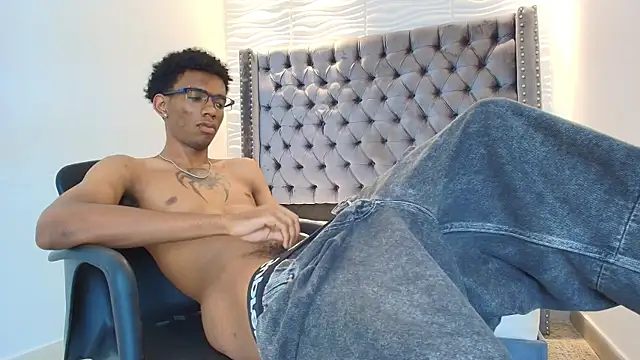 Chat XXX ao vivo de nero_reyd