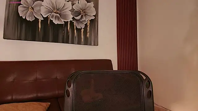 Hilaryebony_'s Live XXX Chat