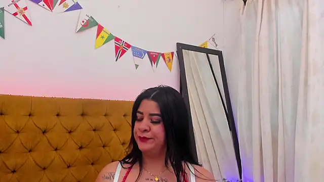 Katty_West Adlı Modelin Canlı XXX Sohbeti