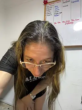 kaylaMinov_ Chat XXX in diretta