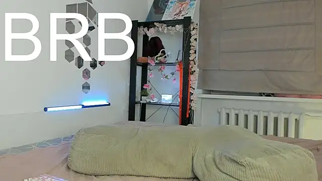 BlytheCinder Adlı Modelin Canlı XXX Sohbeti