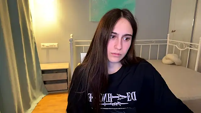 AliceKolltt Adlı Modelin Canlı XXX Sohbeti