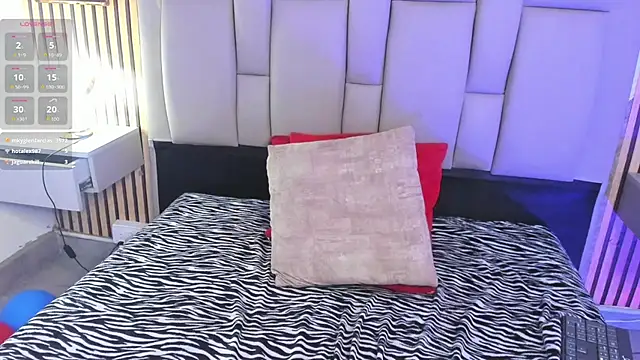 elodiiee Chat XXX live
