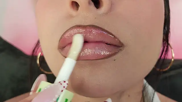 mia_roux1のライブXXXチャット
