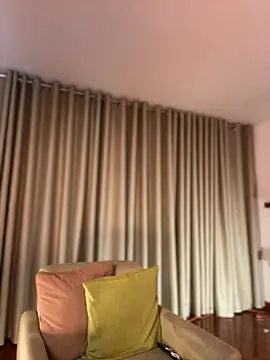 Chat +18 de Zandrina ao vivo