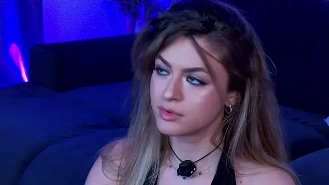 AnneMaryie Adlı Modelin Canlı XXX Sohbeti