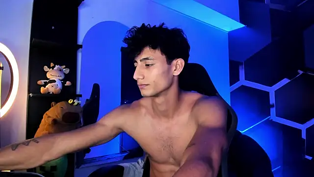 MaxiimoRomano_ Live XXX-Chat