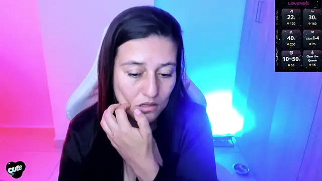 Онлайн чат XXX Saskyaa