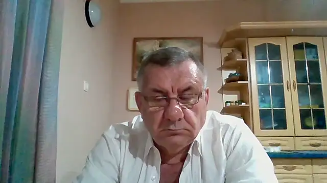Онлайн чат XXX machomale3