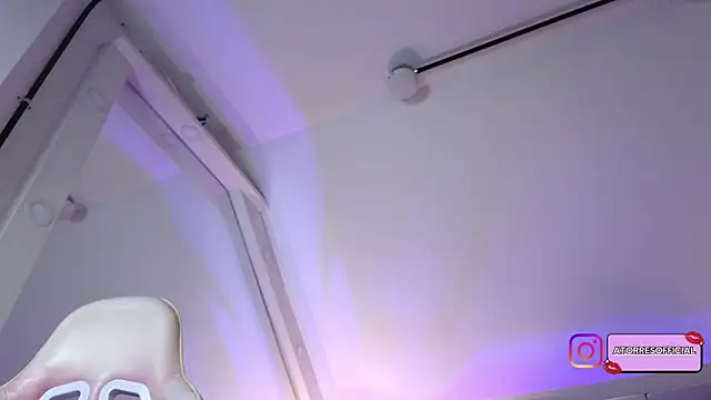 Angela_Torres_ élő XXX-chatje