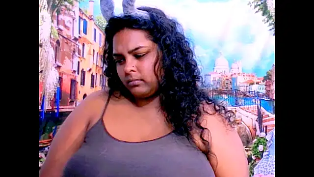 Indianfairy99's Live XXX Chat