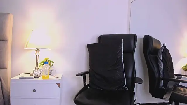 צ'אט XXX בשידור חי של Chriss_Diamond