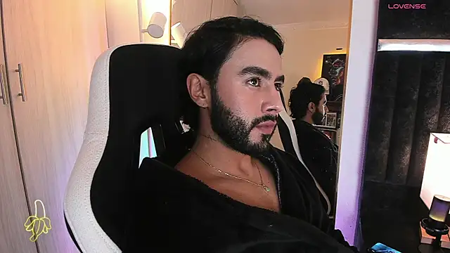 ItsMeEros Show Webcam