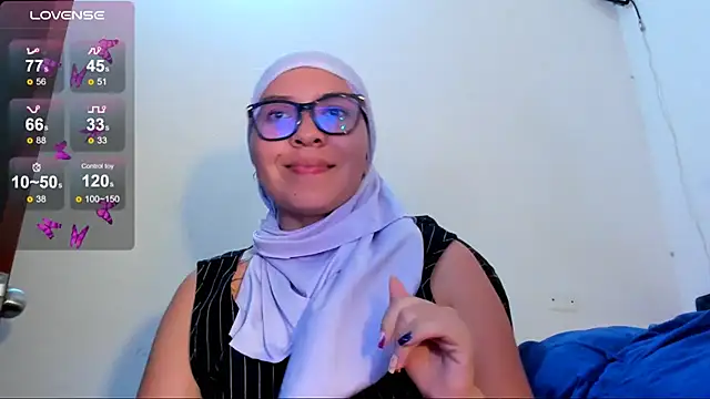MatchedEyebrow Live XXX-chat