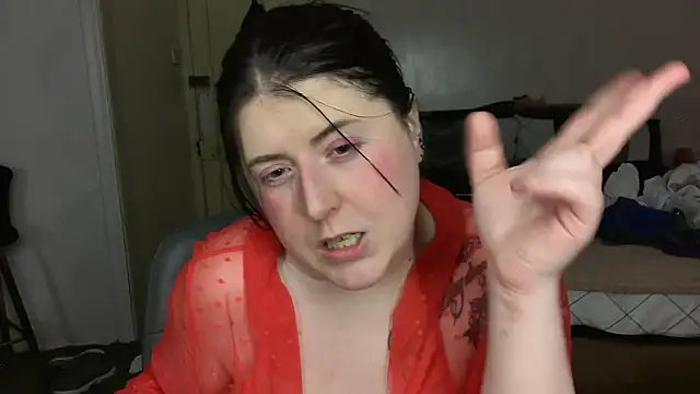 LucyLou31 Live XXX-chat