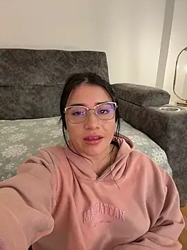 KallyMyller1 Adlı Modelin Canlı XXX Sohbeti