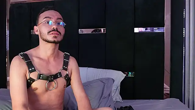 XXX chat uživo modela thomas_montiel