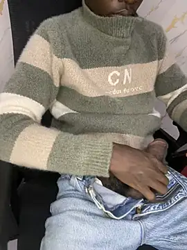 Kenyancock100 Webcam-Show