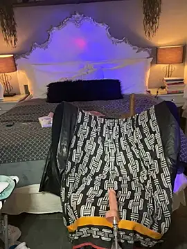 The_OnlyMustangfeels' Live XXX Chat