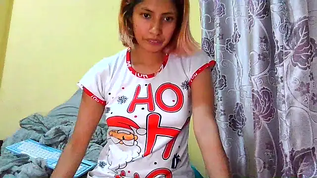 mindymiaw's Live XXX Chat