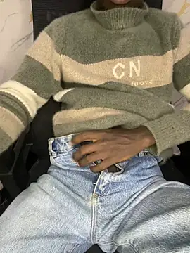 Kenyancock100 Webcam Show