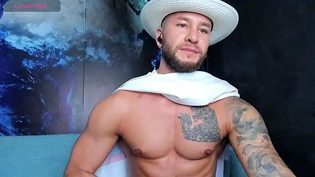 XXX chat uživo modela delessandro_world