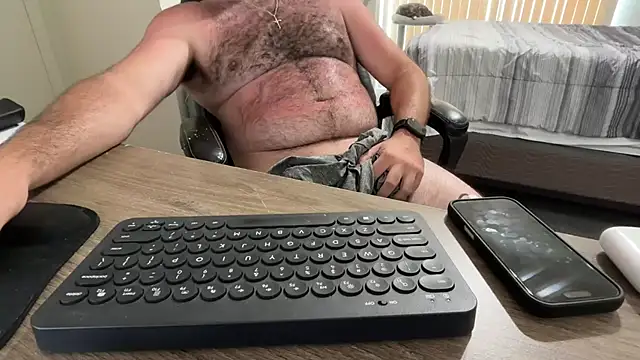 دردشة Fuzzyfuzbear الجنسية المباشرة