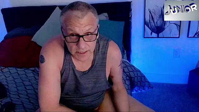 BlameItOnJunior Chat XXX in diretta