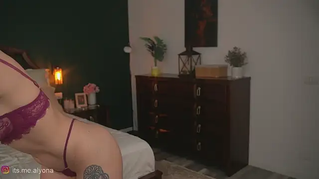 Alyonaqueen_ – Naživo XXX chat