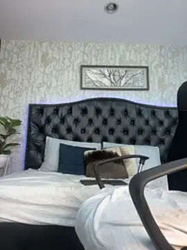 Lander_Cruz Chat XXX live