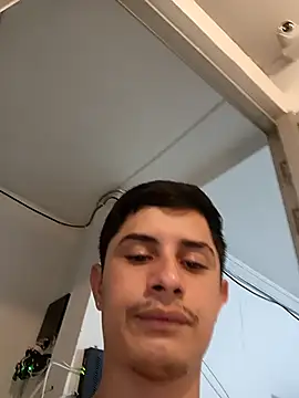 wickedboy_twin1 Adlı Modelin Canlı XXX Sohbeti