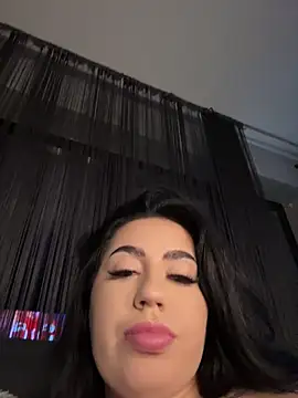 Andrestarr Adlı Modelin Canlı XXX Sohbeti