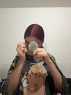 Czat XXX na żywo – Cherry_Luna1