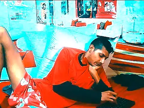 XXX chat uživo modela IndianSavageMale